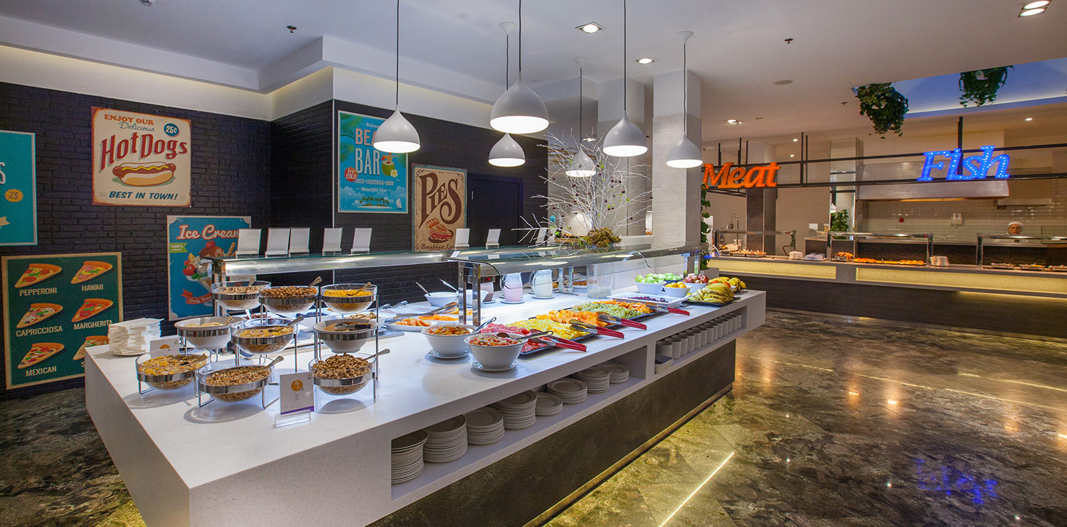  Emblematic image of a corner of the buffet at the Abora Catarina by Lopesan Hotels in Playa del Inglés, Gran Canaria 